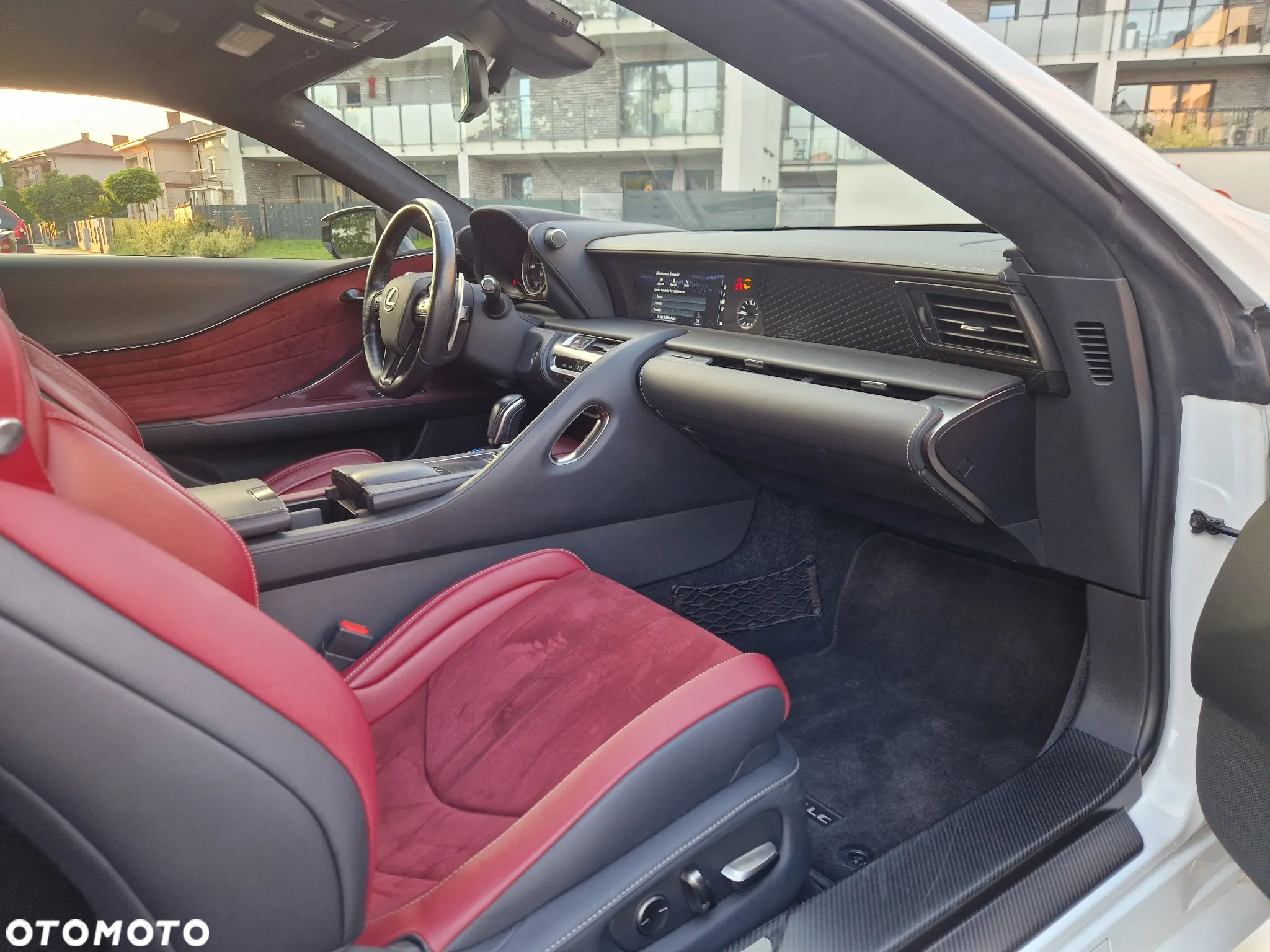 Lexus LC 500 Carbon - 10