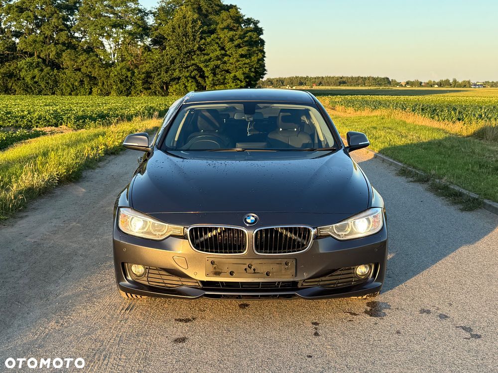 BMW Seria 3 320d Blue Performance - 5