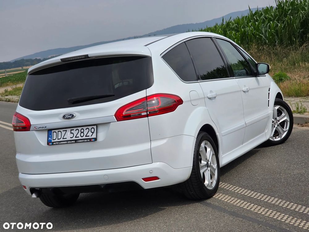 Ford C-MAX 2.0 TDCi Titanium - 4