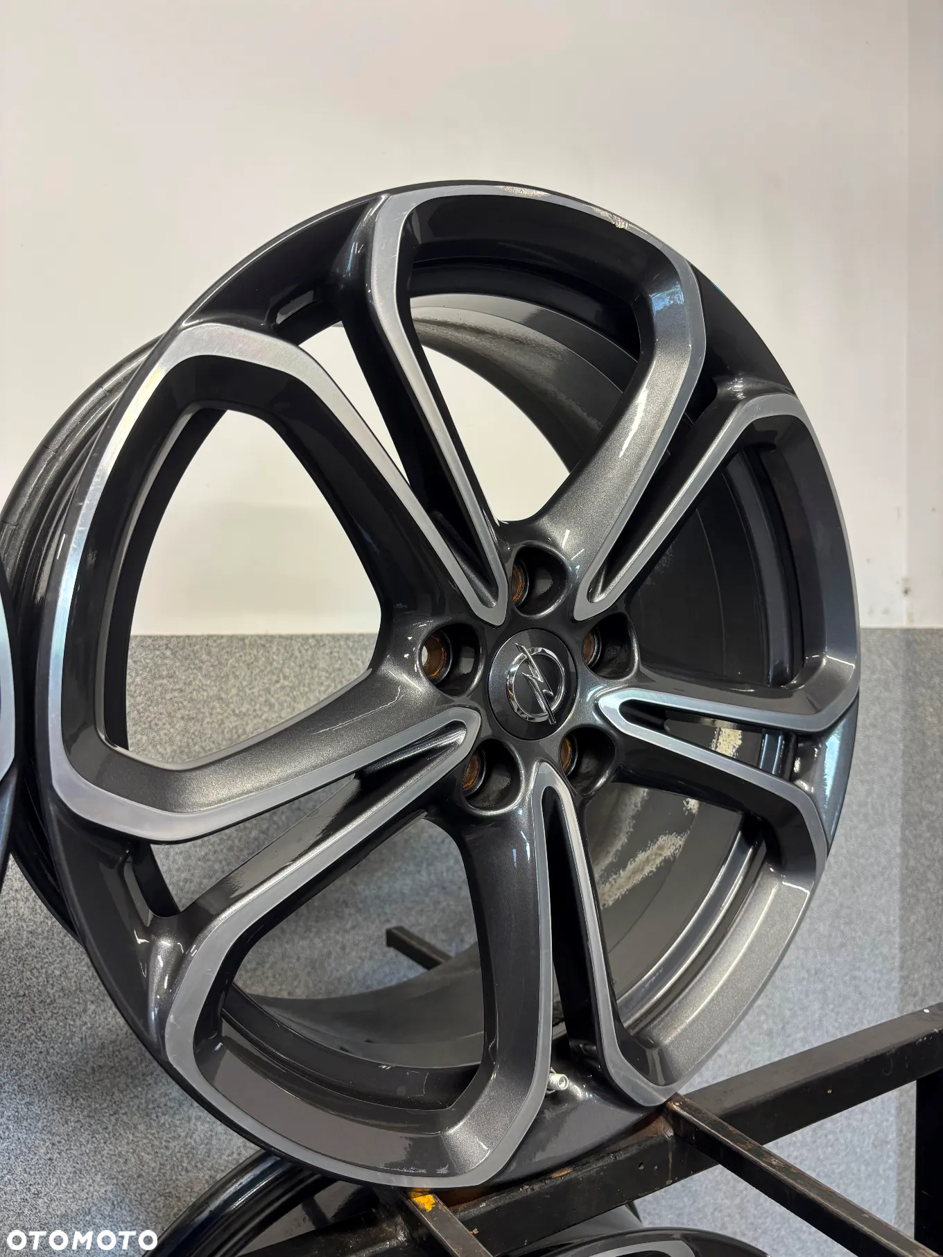 4 FELGI ALU. OPEL CORSA OPC,D,E,ADAM 18'' +TPMS 7,5J ET47  GM - 5