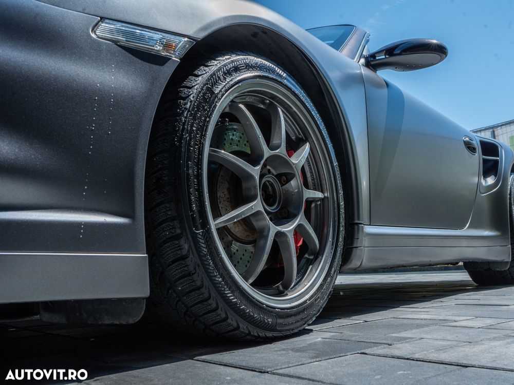 Porsche 911 - 16