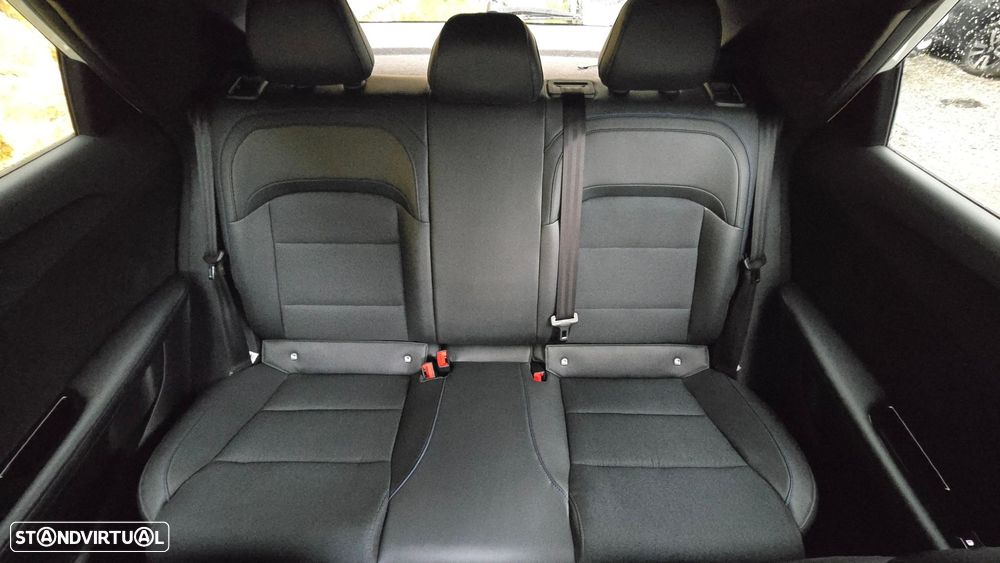 MG MG4 64 kWh Luxury - 50