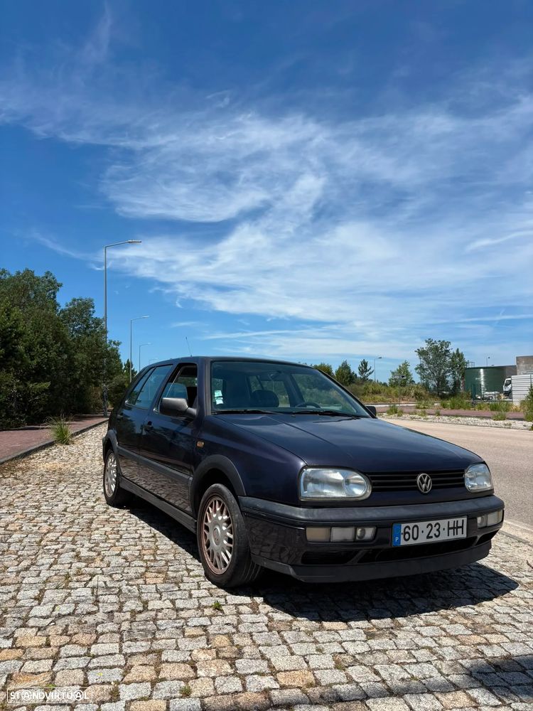 VW Golf 1.6 GT - 2