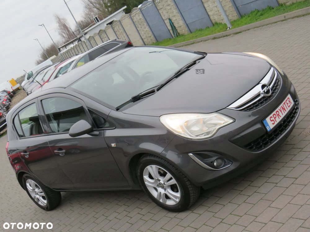 Opel Corsa 1.2 16V Cosmo - 7