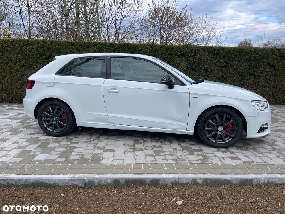 Audi A3 3-drzwiowe 1.8 TFSI Attraction - 1
