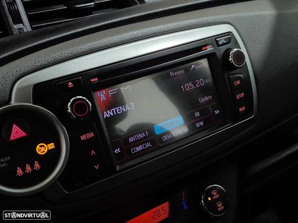 Toyota Yaris 1.4 D-4D Sport — fotografia 13