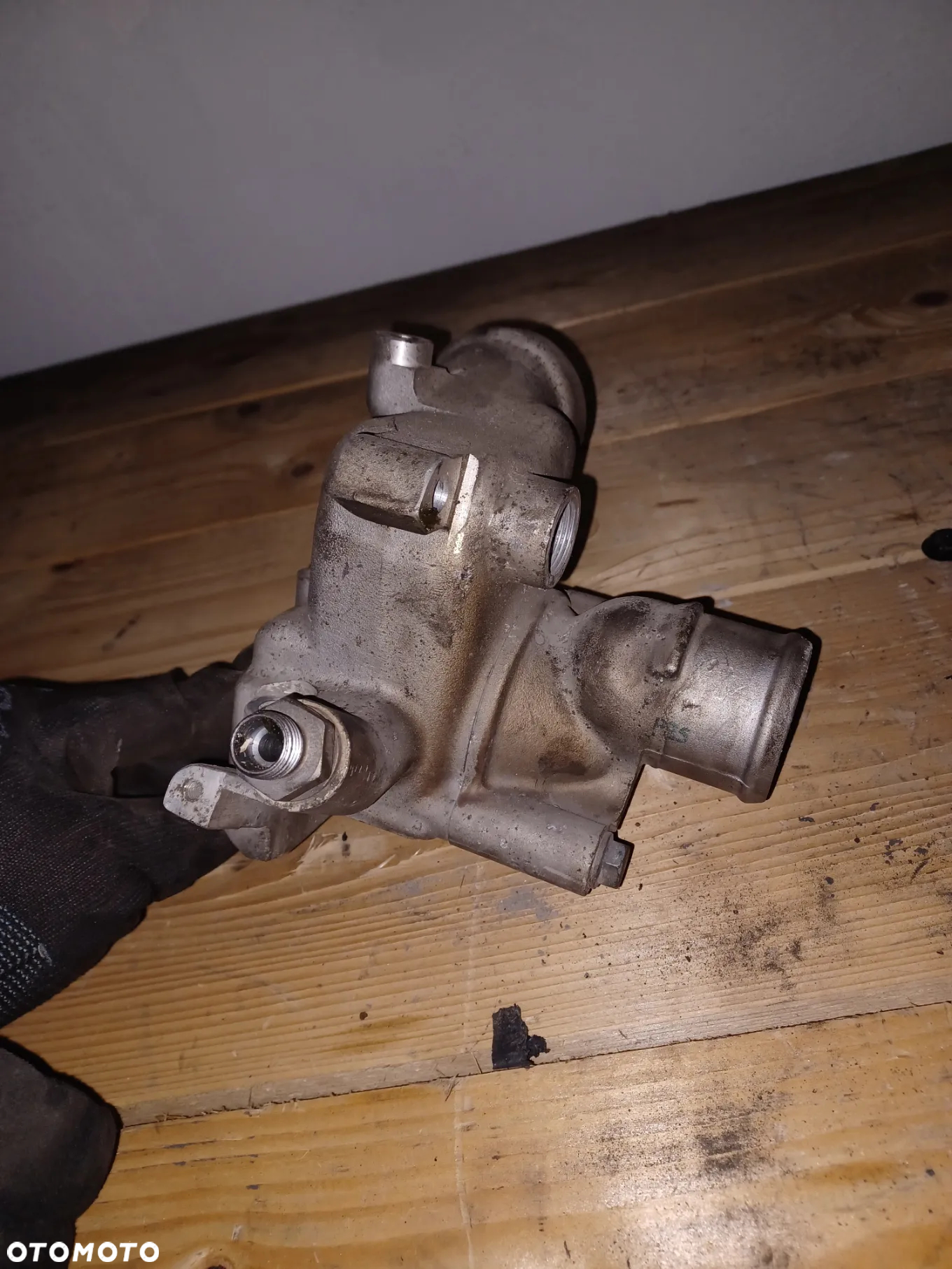 Obudowa termostatu MAN TGL, TGM - 3
