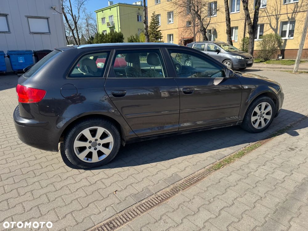 Audi A3 Sportback - 13