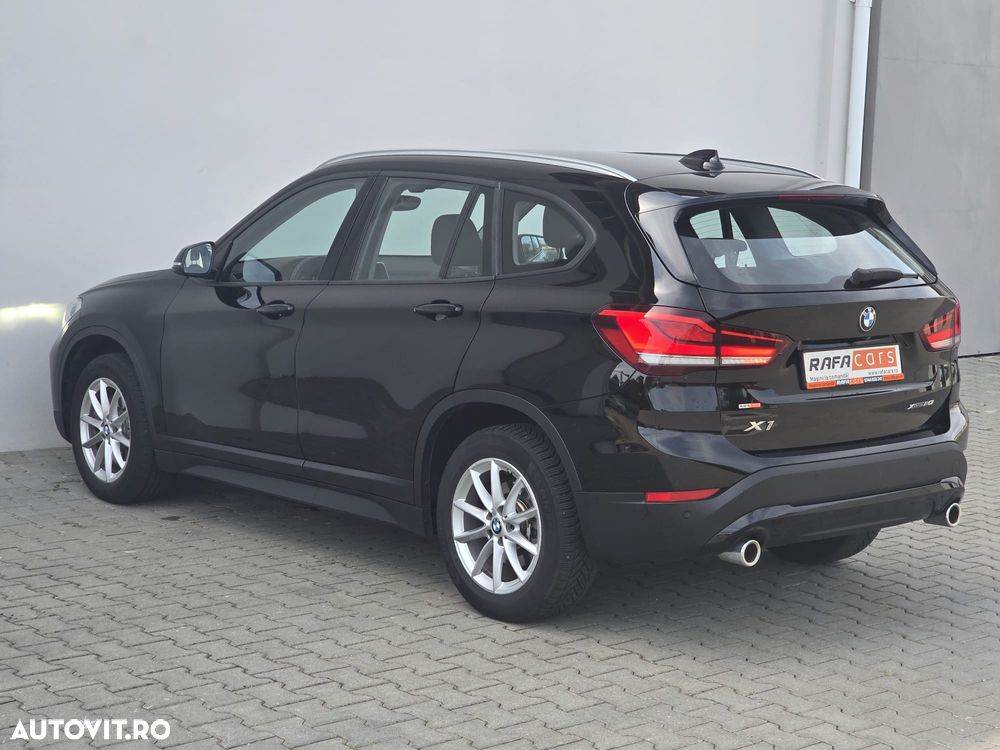 BMW X1 xDrive20i AT - 3