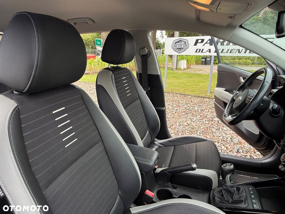 Kia Stonic - 22
