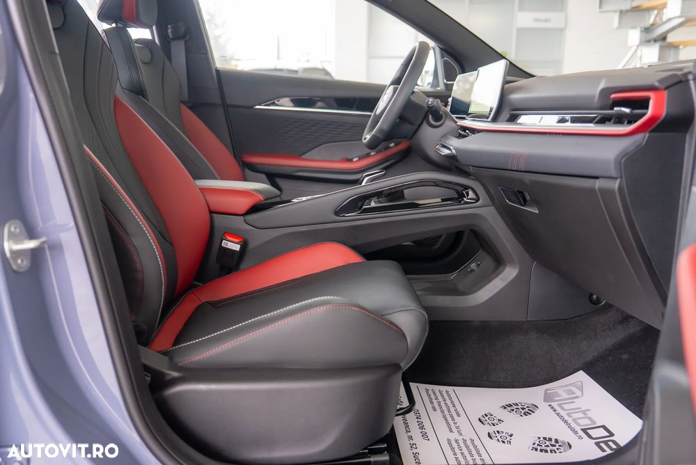 Geely Coolray - 10