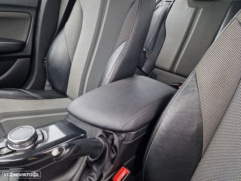 BMW 116 d Line Urban Auto - 12