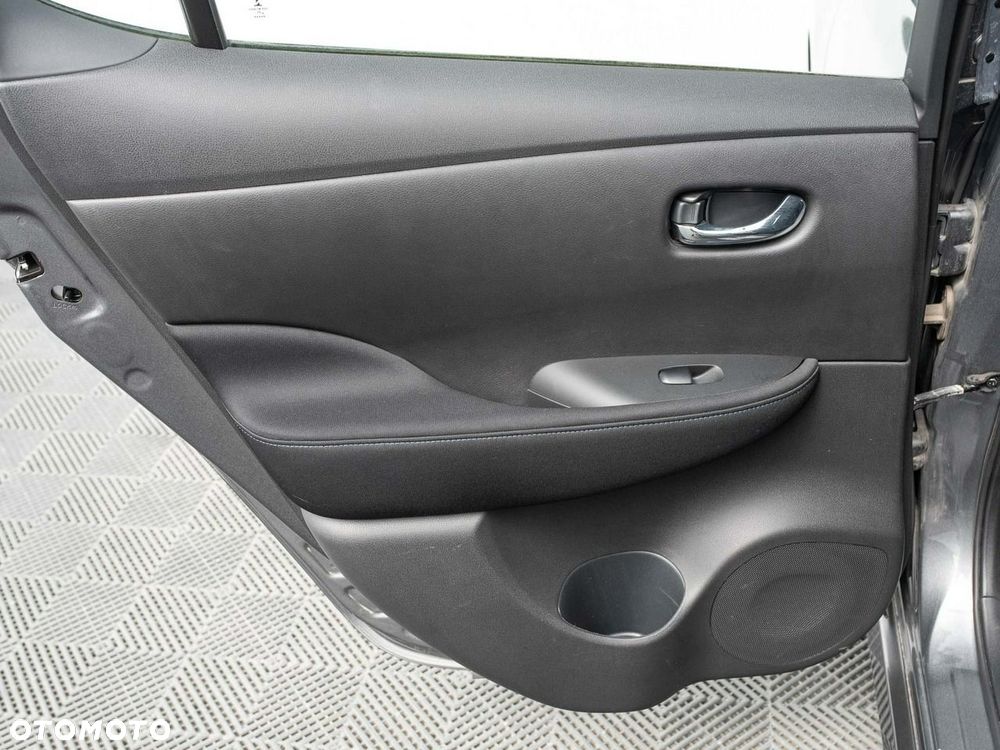 Nissan Leaf 40kWh Acenta - 23