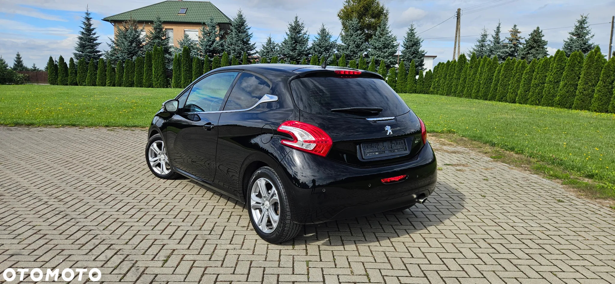 Peugeot 208 1.6 e-HDi Allure STT - 5