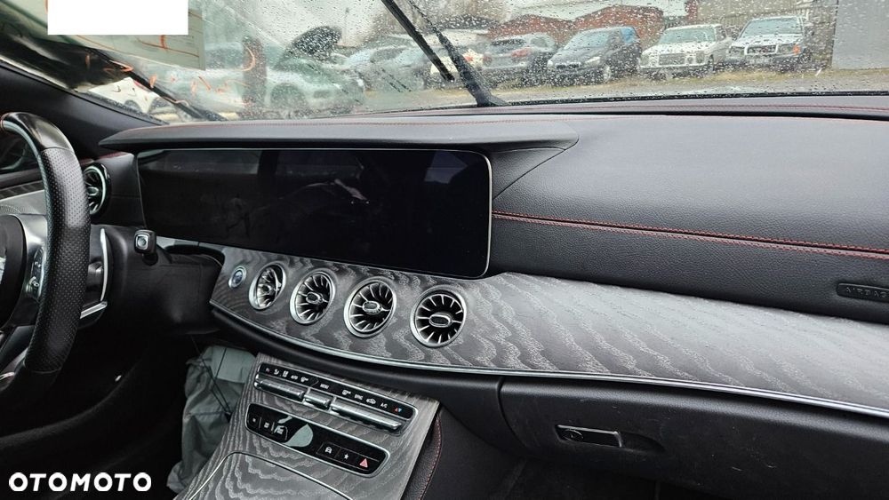 Mercedes-Benz CLS - 10