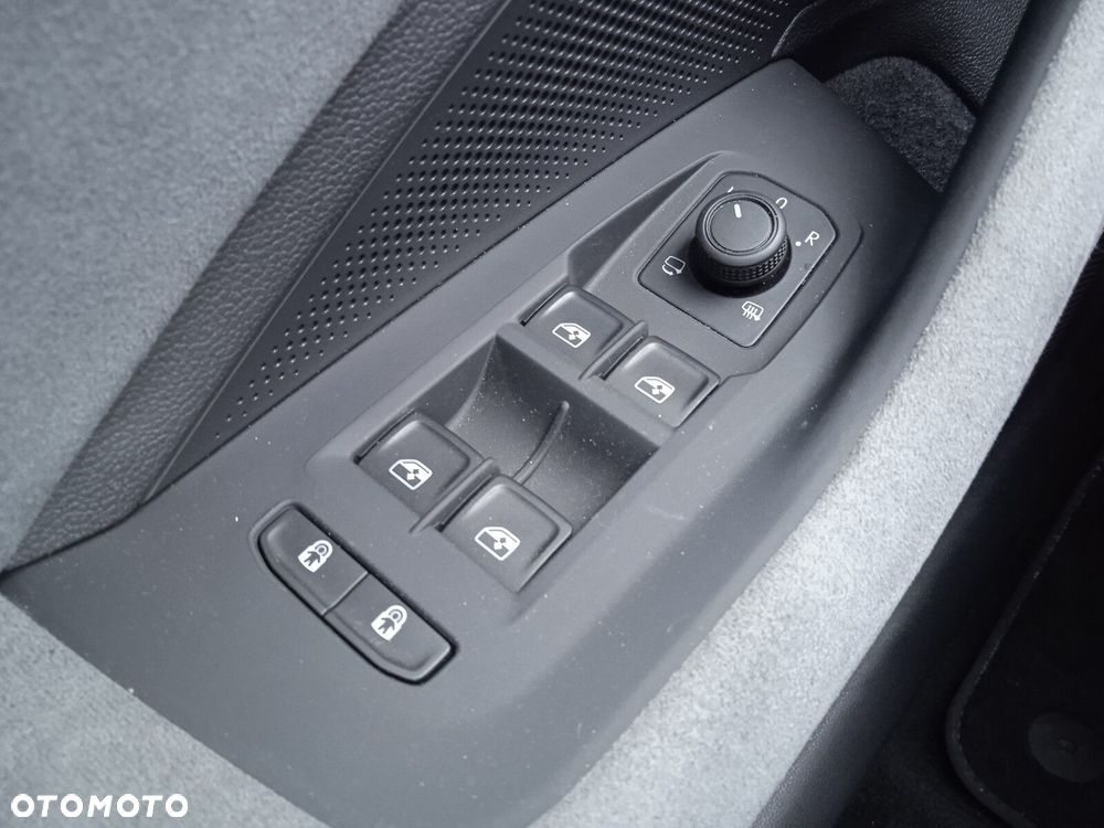 Skoda Superb 2.0 TDI SCR 4x4 Selection DSG - 26