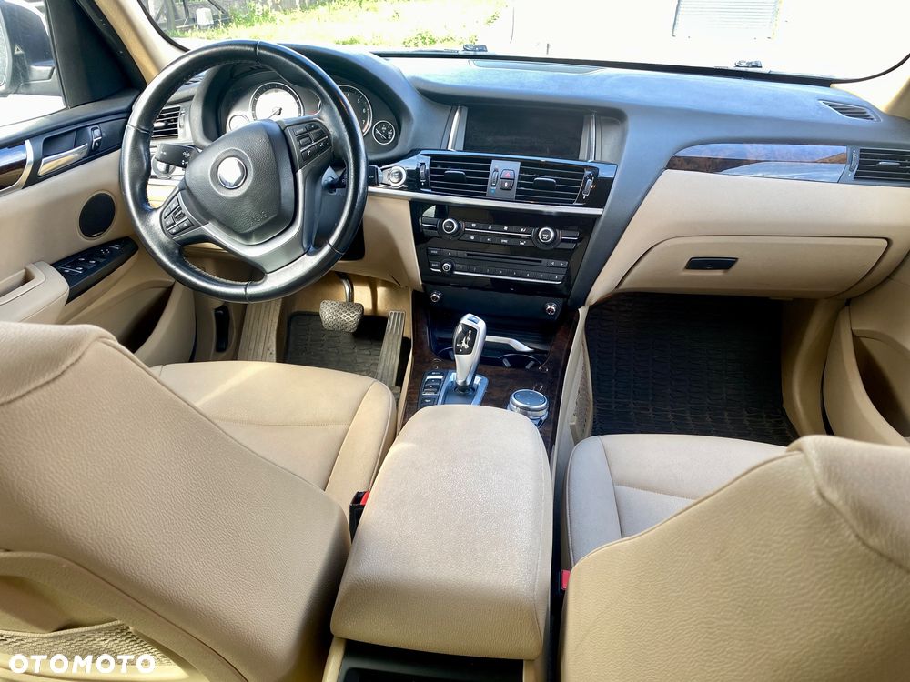 BMW X3 xDrive28i - 2
