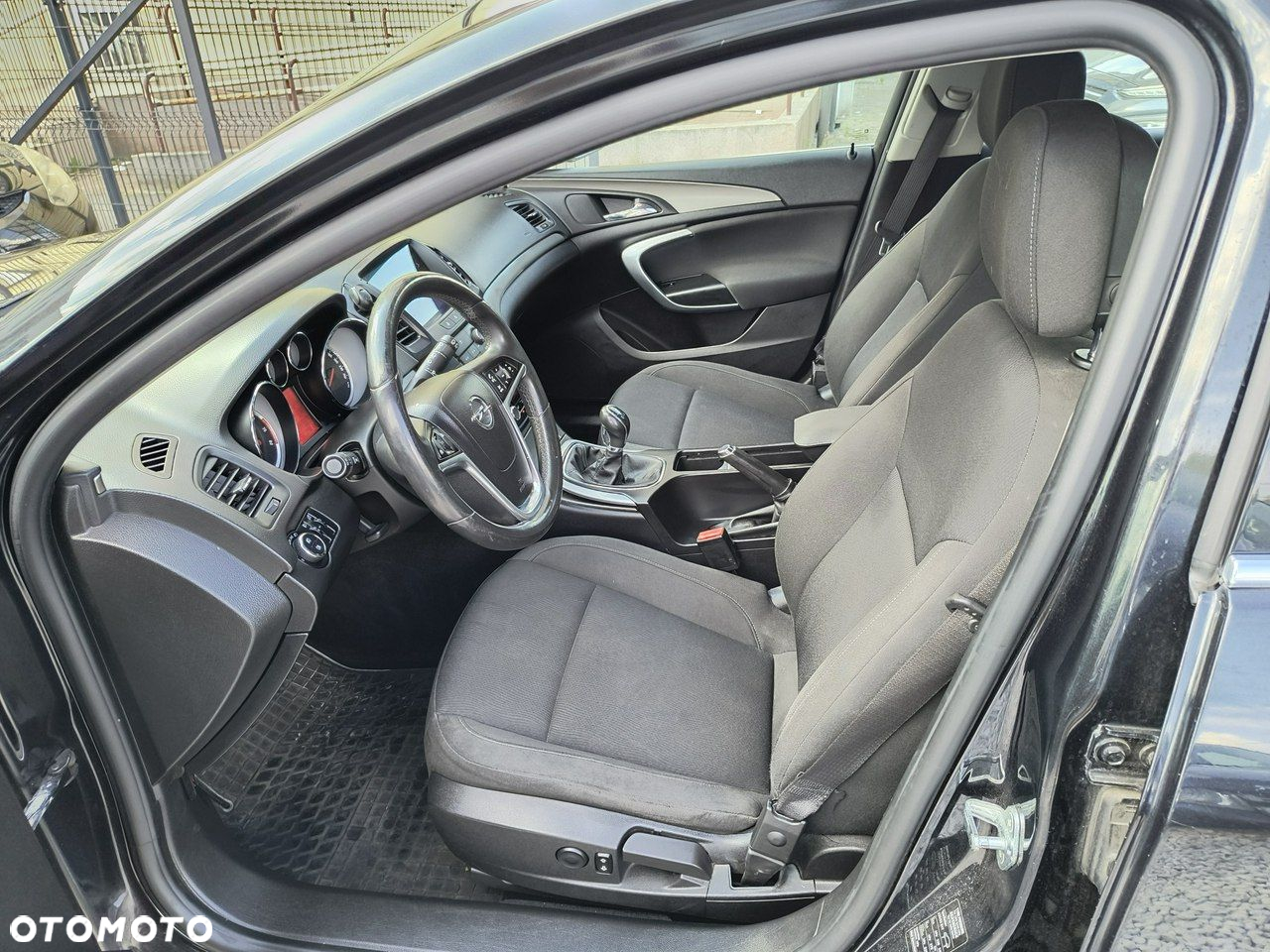 Opel Insignia - 10