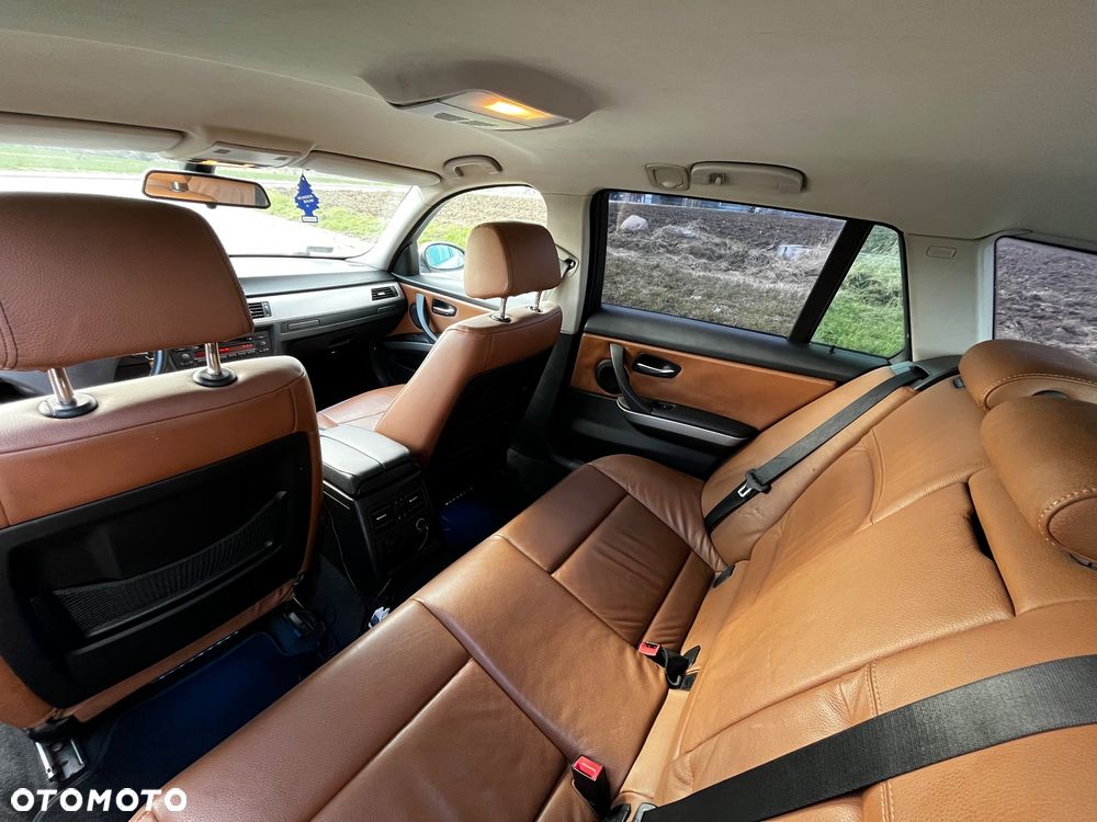 BMW Seria 3 320d DPF - 10