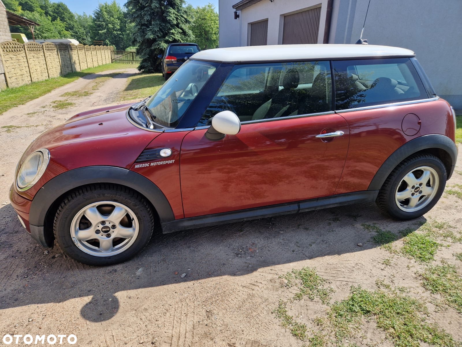 MINI Cooper Standard - 2