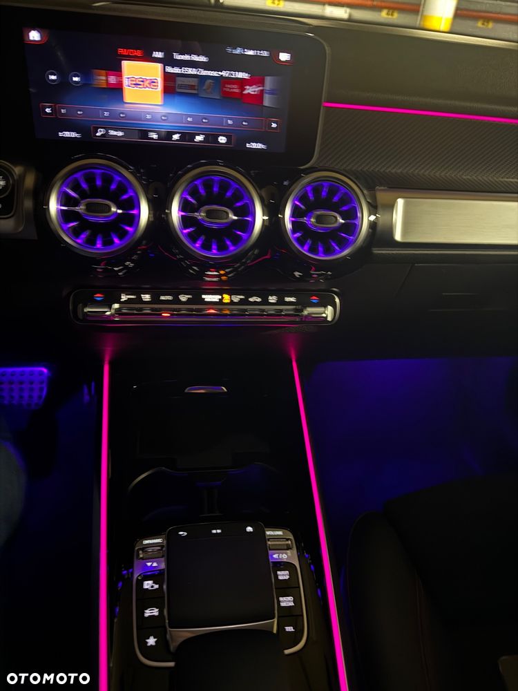 Mercedes-Benz GLB 180 d 8G-DCT AMG Line - 36