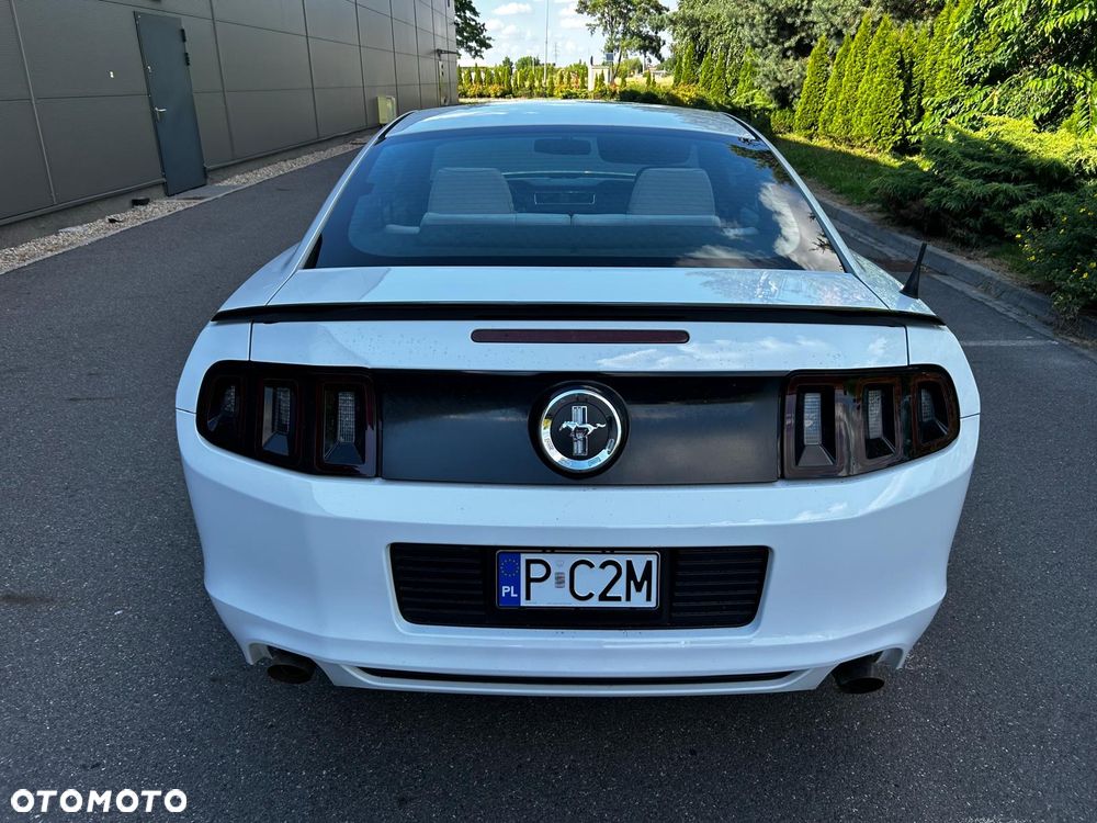 Ford Mustang 3.7 V6 - 6