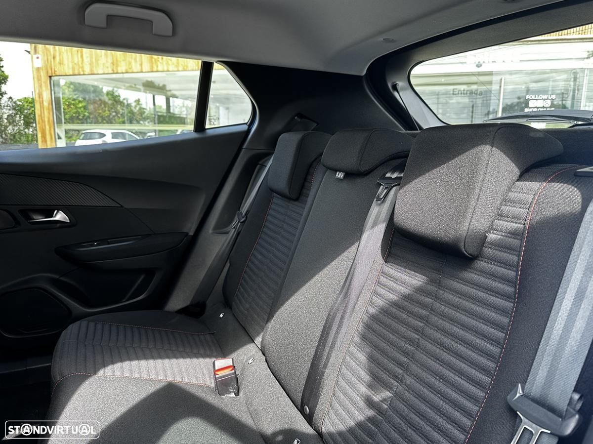 Peugeot e-2008 Active Pack - 23