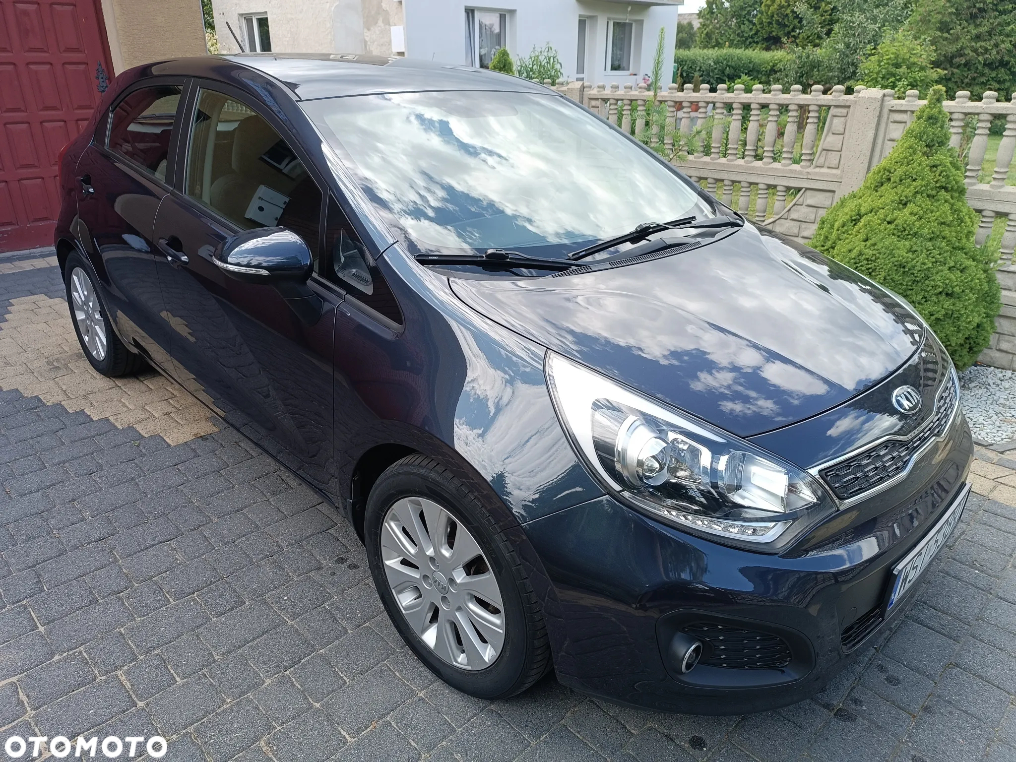 Kia Rio 1.4 L - 3