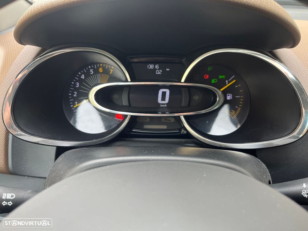 Renault Clio Sport Tourer 0.9 TCe Limited Edition - 11