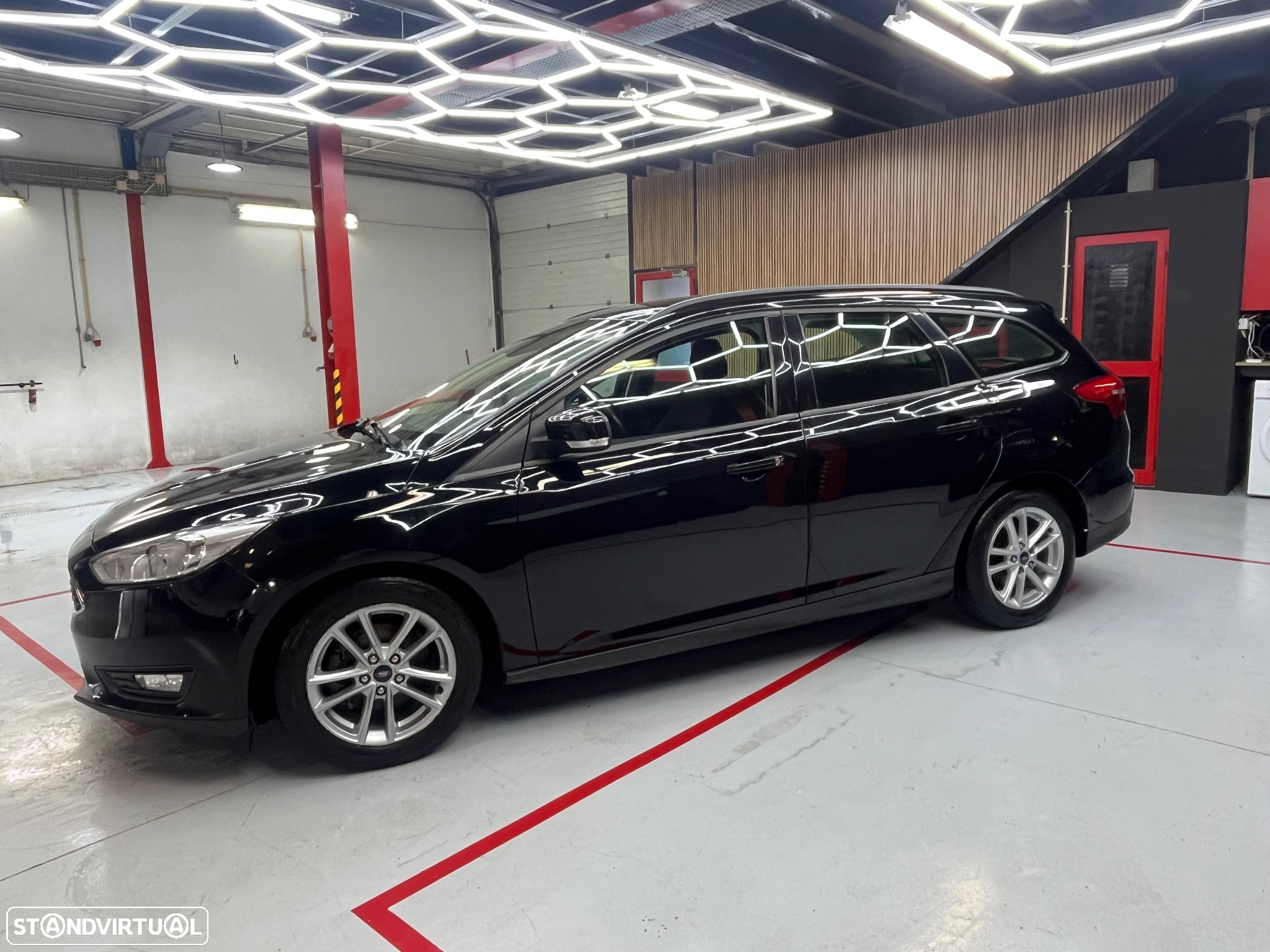 Ford Focus SW 1.5 TDCi Trend+ - 4