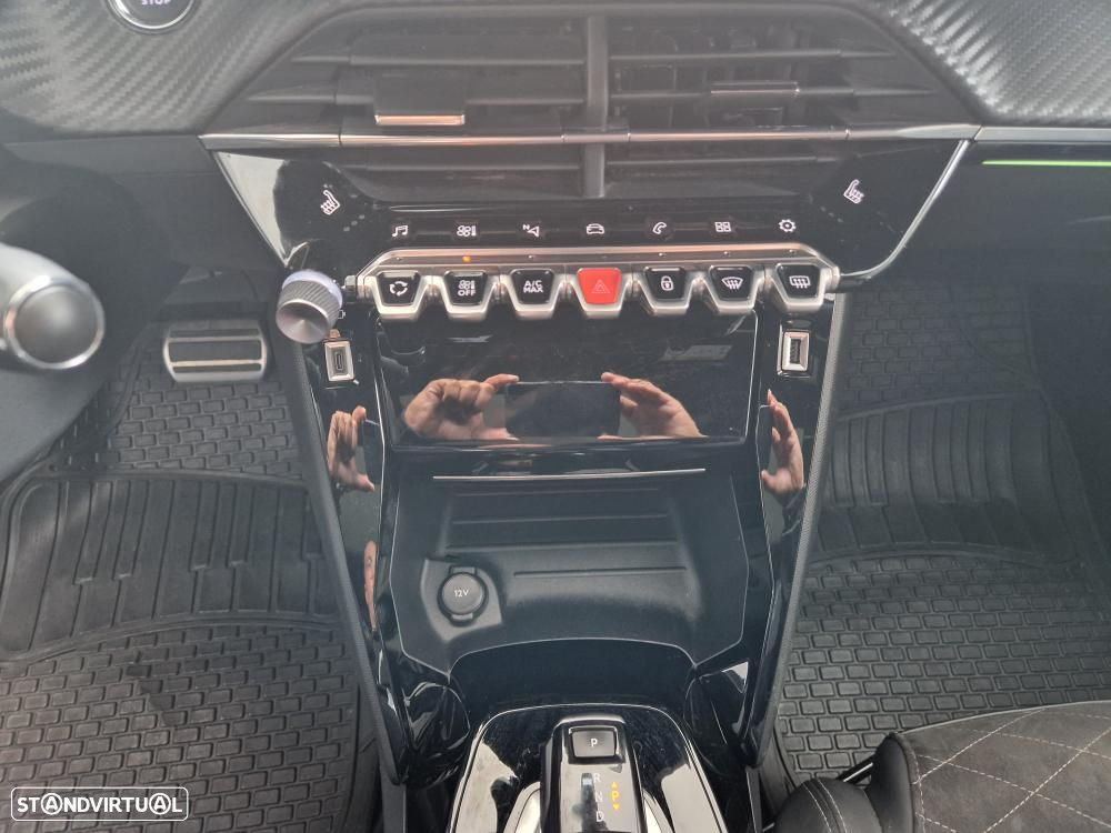 Peugeot 2008 1.2 PureTech GT Pack EAT8 - 18