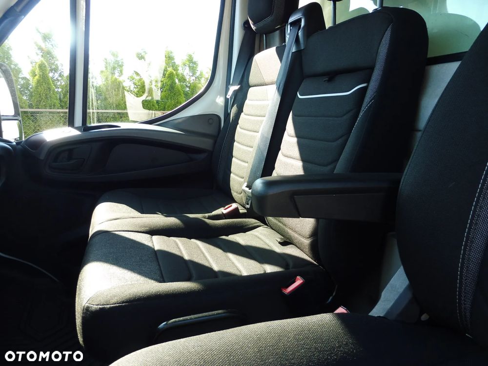 Iveco Daily 35C18 Himatic Kontener z Windą załadowczą - 9