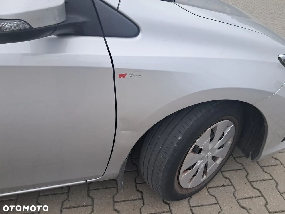 Toyota Auris 1.33 VVT-i Active - 13