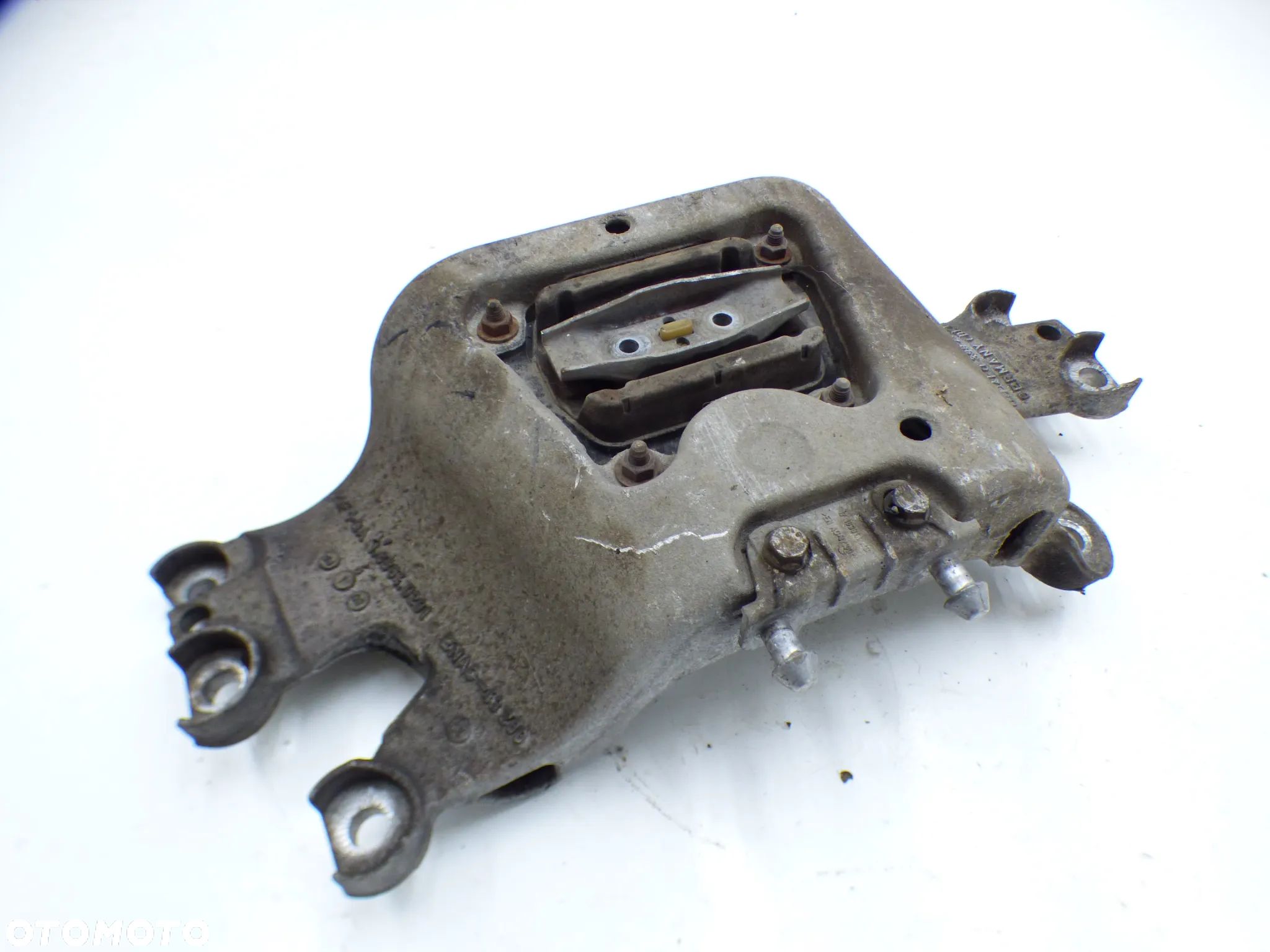 AUDI A6 C6 ŁAPA PODPORA MOCOWANIE SKRZYNI BIEGÓW 4F0399283K GORLICE - 1