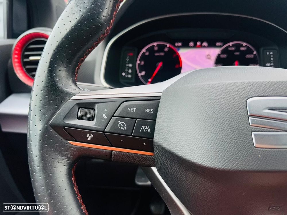 SEAT Arona 1.0 TSI FR - 25