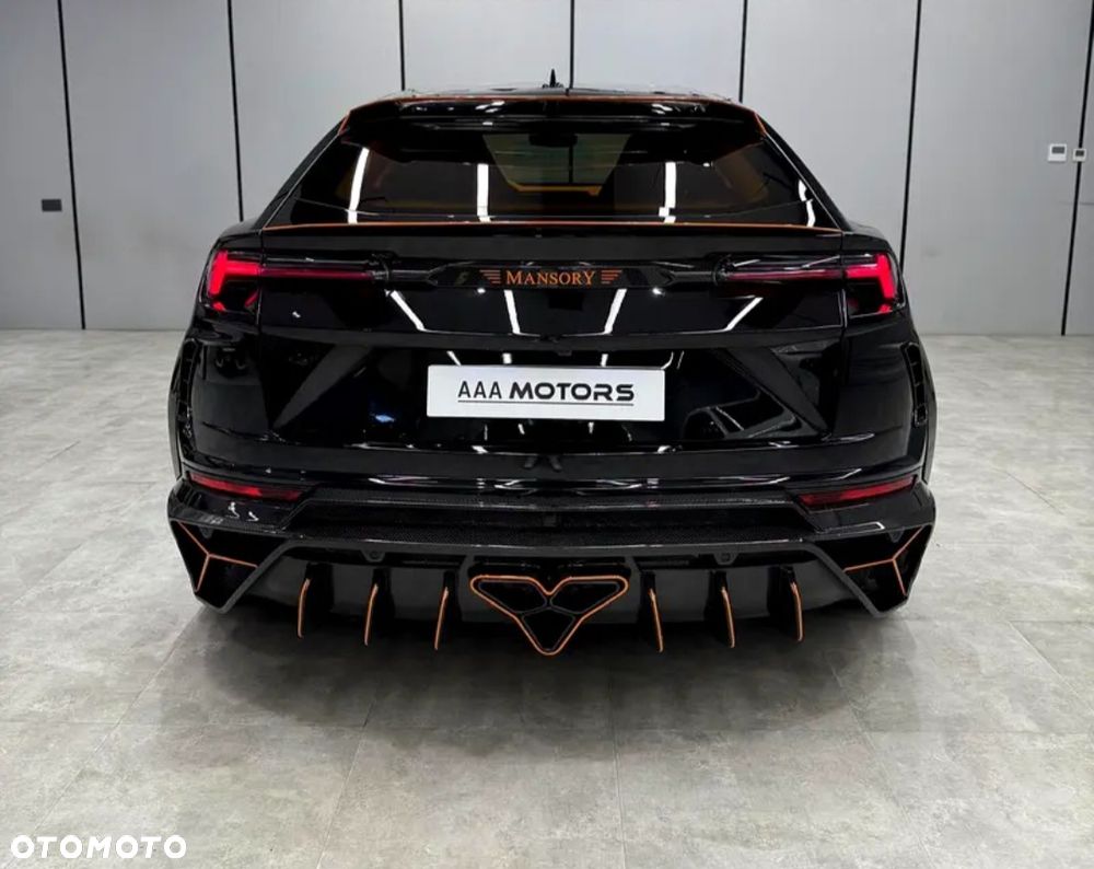 Lamborghini Urus - 17