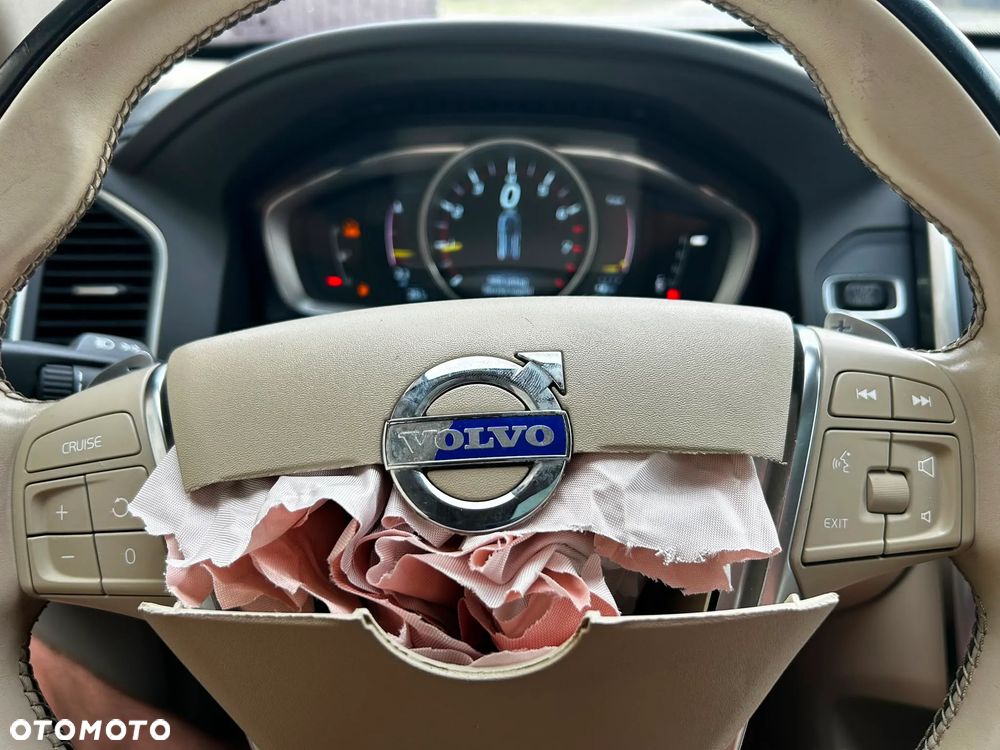 Volvo XC 60 T5 Geartronic Momentum - 21