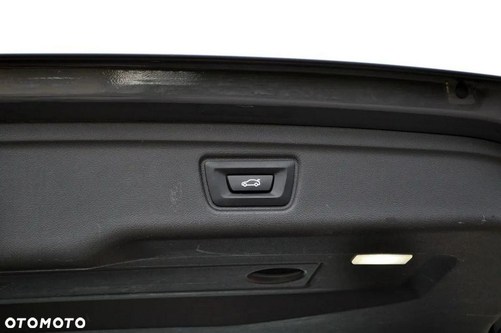 BMW Seria 3 330d Luxury Line - 30