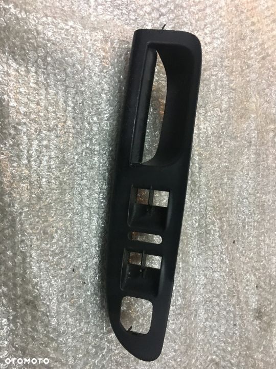 PANEL RĄCZKA UCHWYT LEWY PRZÓD PASSAT B6 3C1867171 - 1