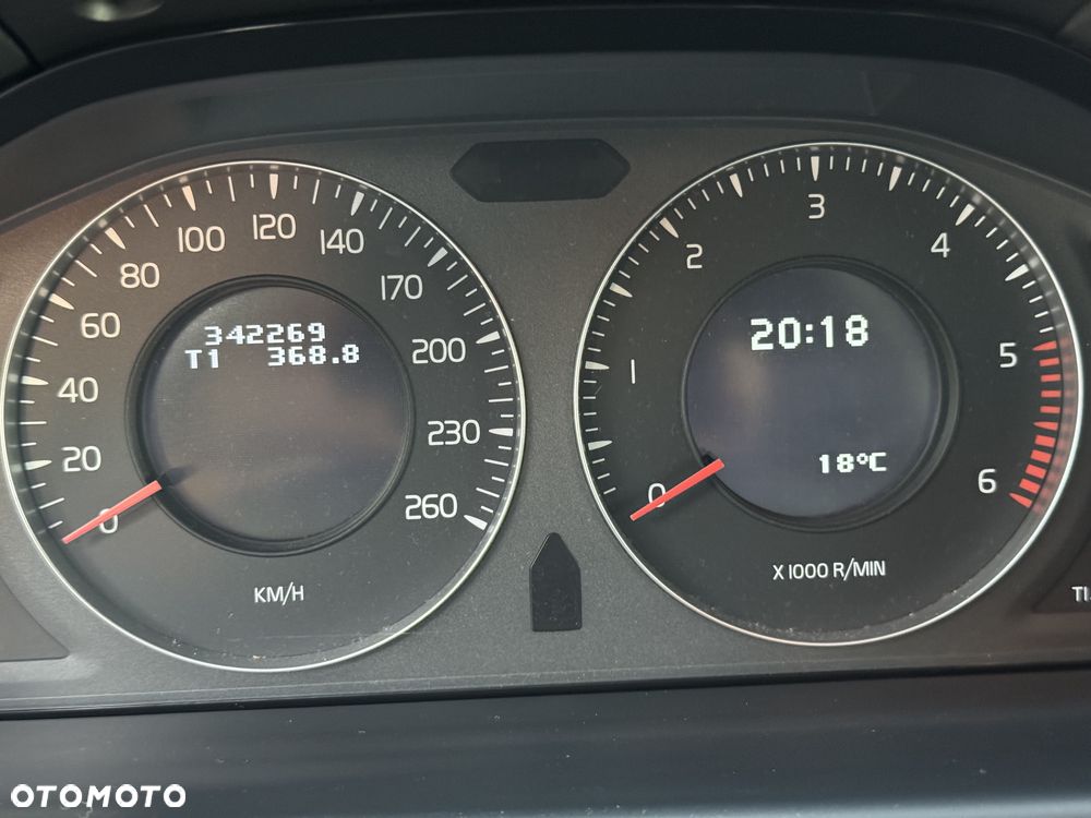 Volvo XC 70 D5 AWD Summum - 13