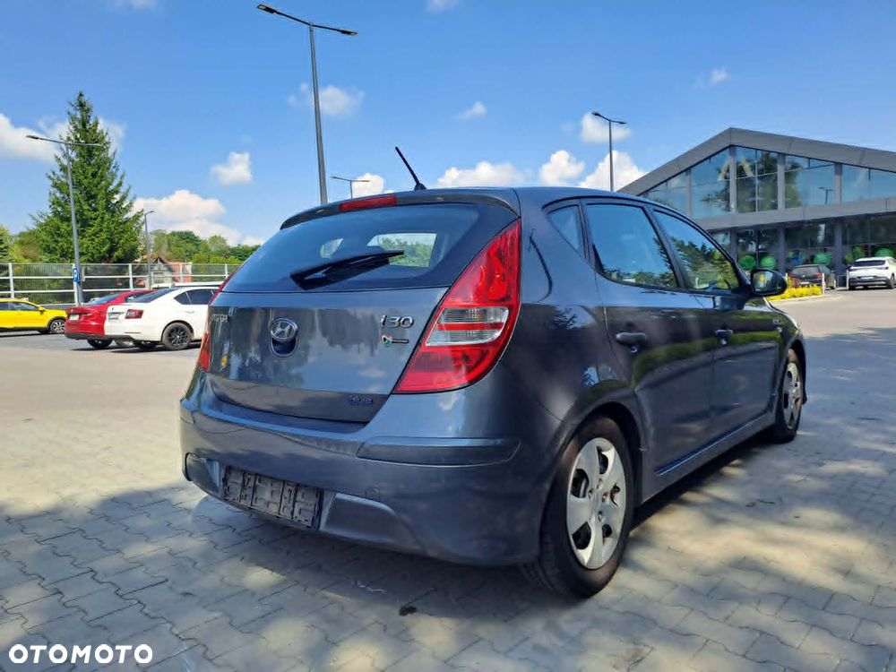 Hyundai i30 i30cw 1.4 UEFA EURO 2012 Edition - 9