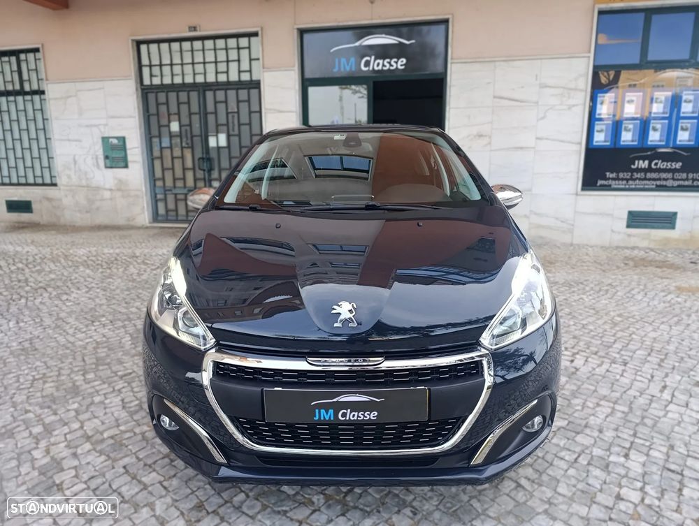 Peugeot 208 1.2 PureTech Signature EAT6 - 4