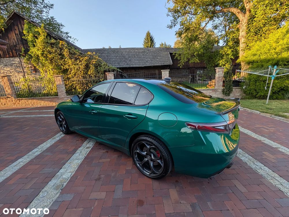 Alfa Romeo Giulia 2.0 Turbo Tributo Italiano Q4 - 11