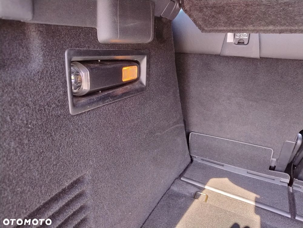 Citroën C4 Picasso 1.6 e-HDi FAP EGS6 Exclusive - 9