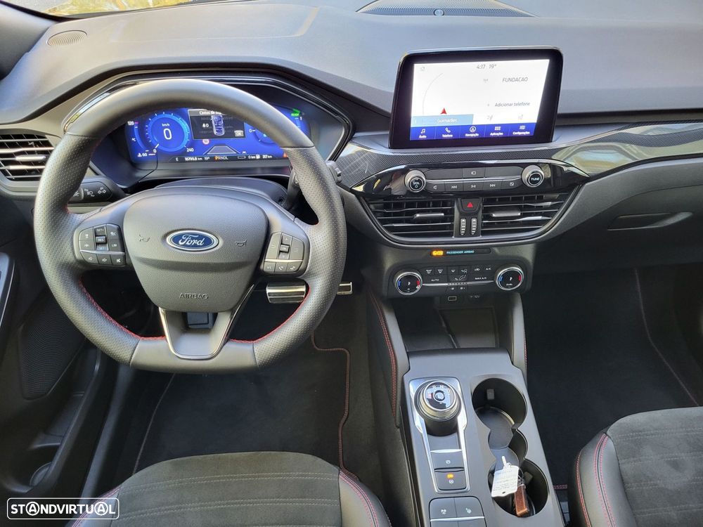 Ford Kuga - 10