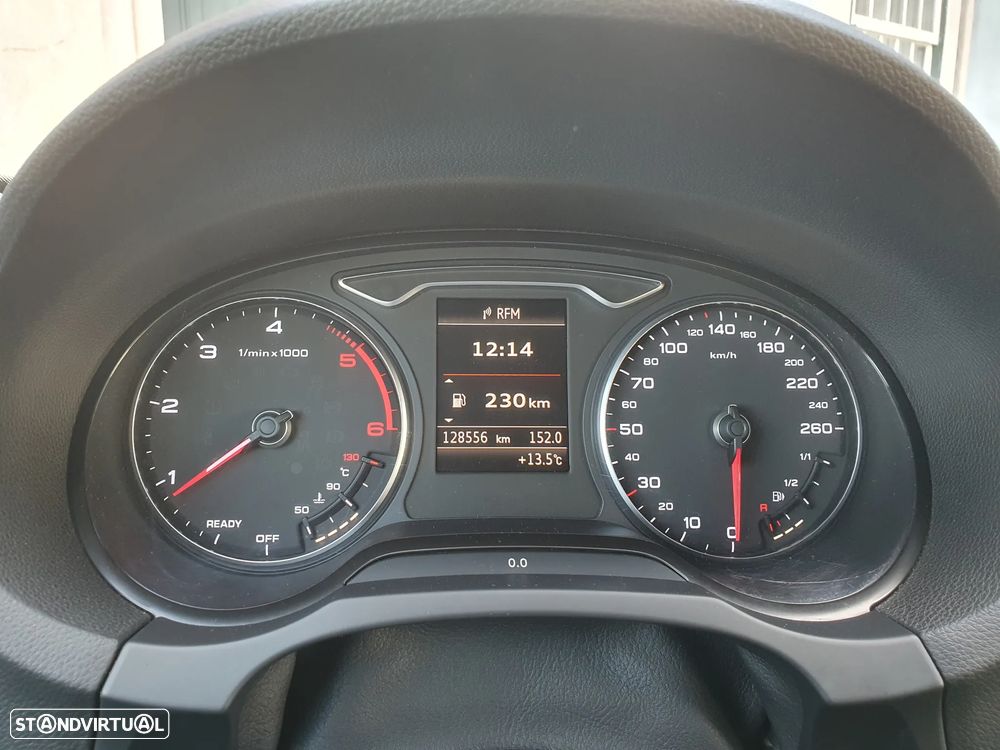 Audi A3 Sportback 1.6 TDI Attraction Ultra - 8