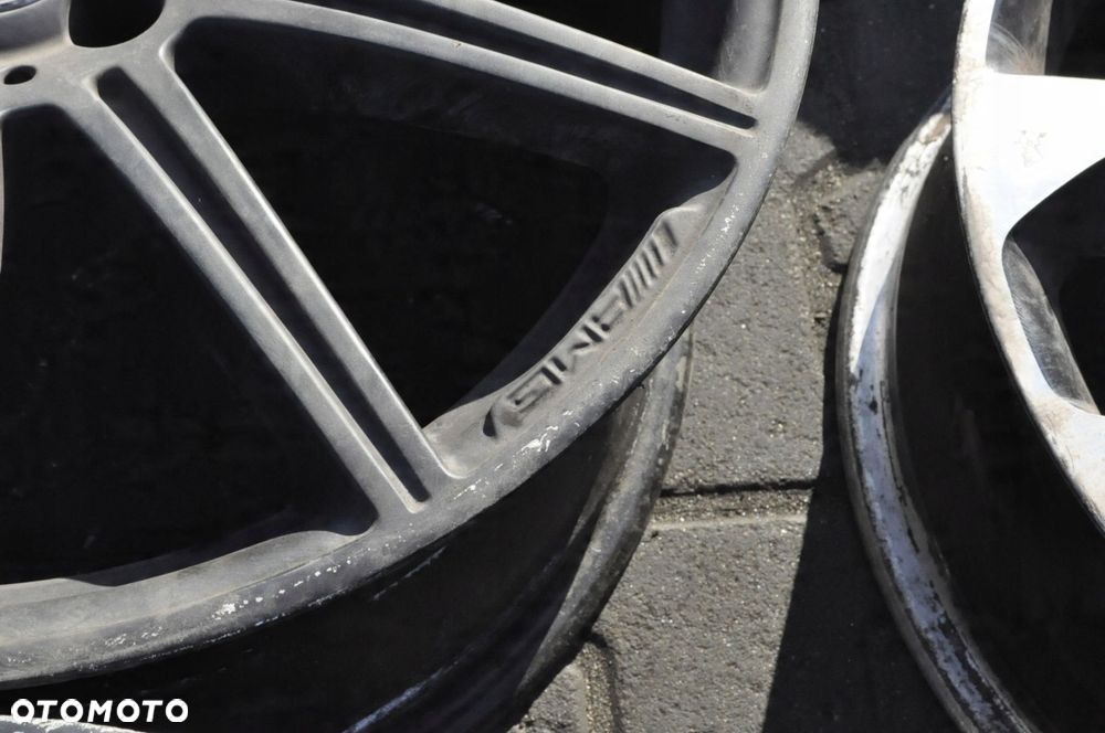 MERCEDES E63 AMG FELGI ALUMINIOWE R19 9J 9.5J 5X112 A2124015002 A2124015102 - 9