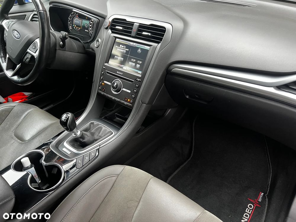 Ford Mondeo 2.0 TDCi ST-Line - 13