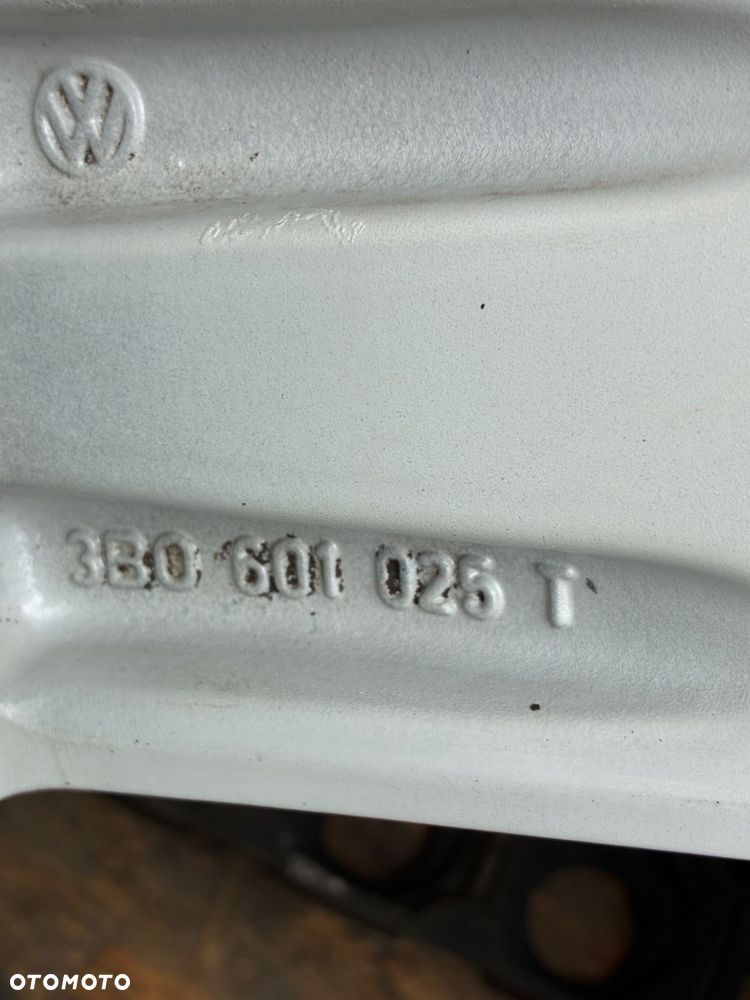 PASSAT B5 7JX16 FELGI ALUMINIOWE OPONY X4 5X112 ET37 FI. 57,1MM 3B0601025T - 16