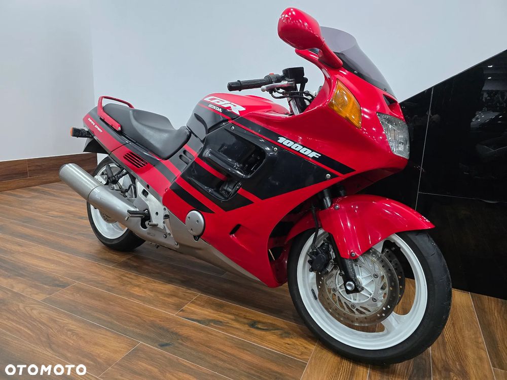 Honda CBR - 3